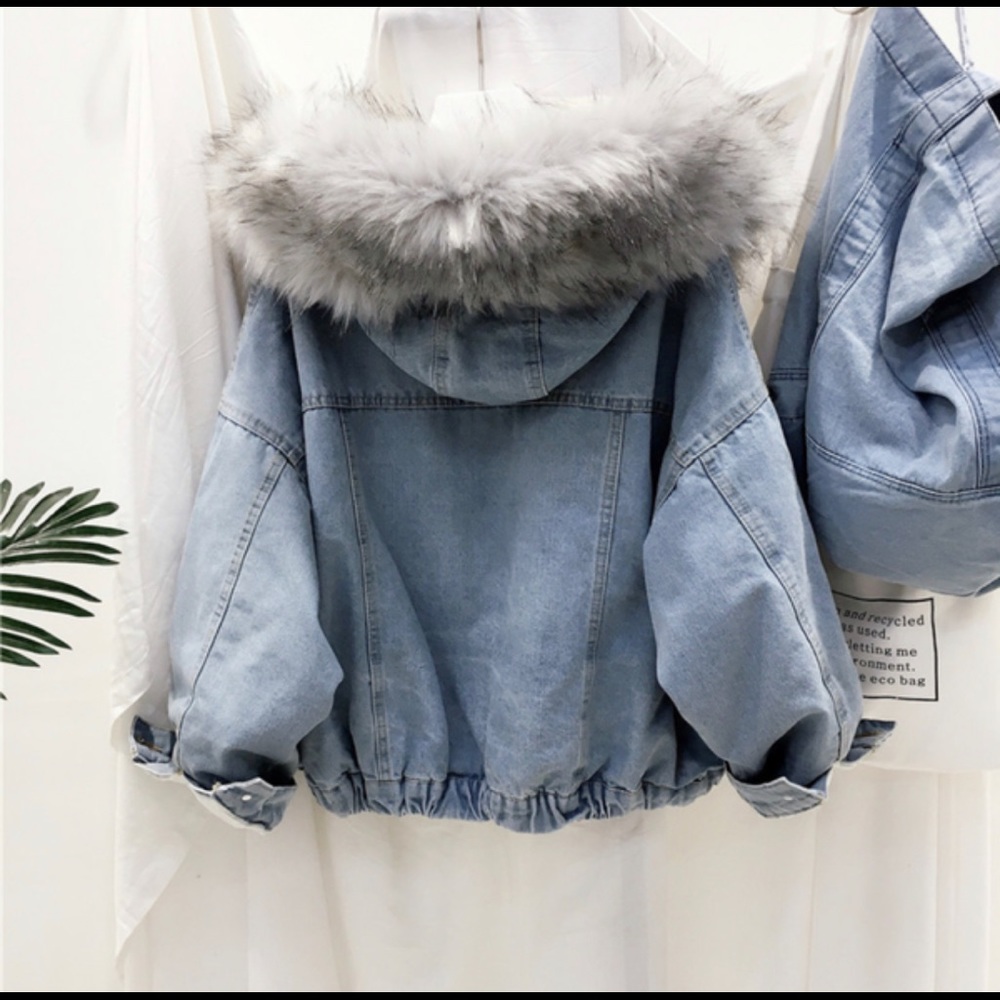 Women’s Spring/Winder Denim Jacket - Picture 2 of 4